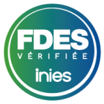 Macaron de l'INIES certifiant la validation de la FDES poteaux de distribution électrique en béton, fabricant Stradal Energie